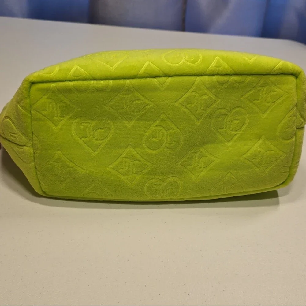 Juicy Couture Green Embossed Zip Makeup Bag Pouch with Pink Lining